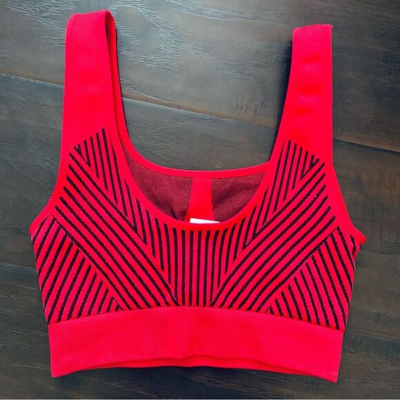 RARE Fabletics Persimmon/Black Ribbed Seamless Low Impact Sports Bra | Size: XS - Picture 6 of 8